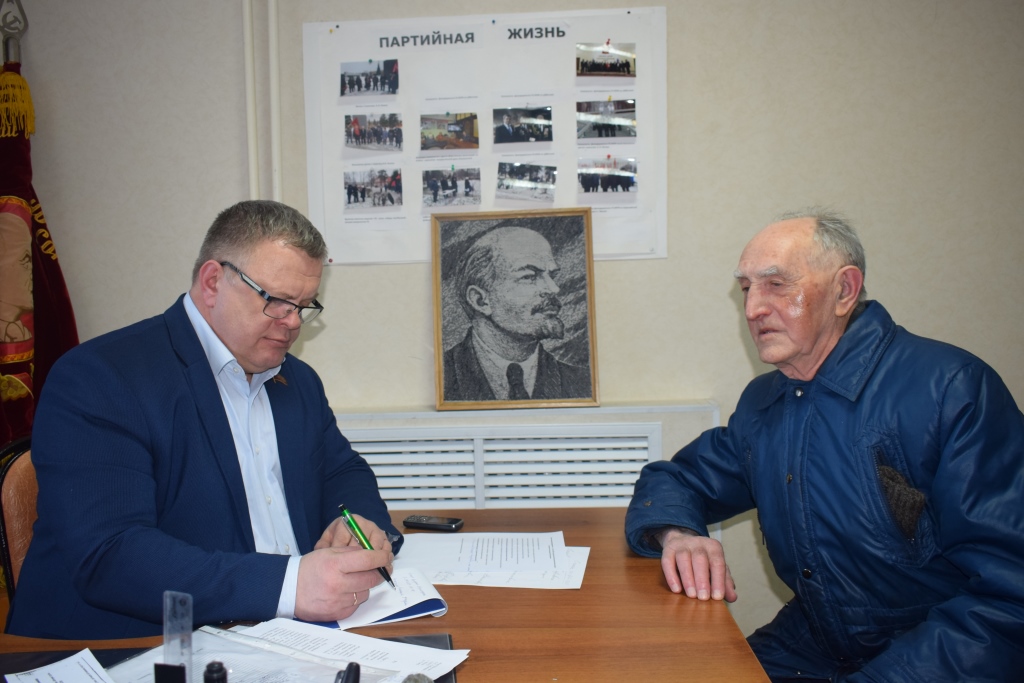 Депутат Мособлдумы Александр Наумов провел прием граждан в г.о. Домодедово
