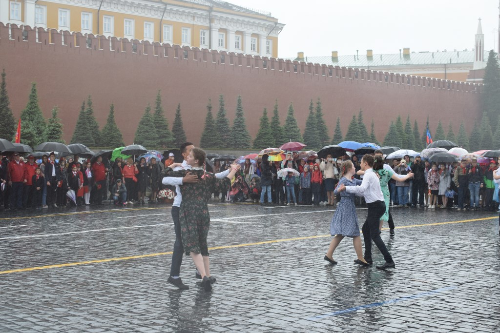 Пионерия и Ленин будут жить всегда в веках!
