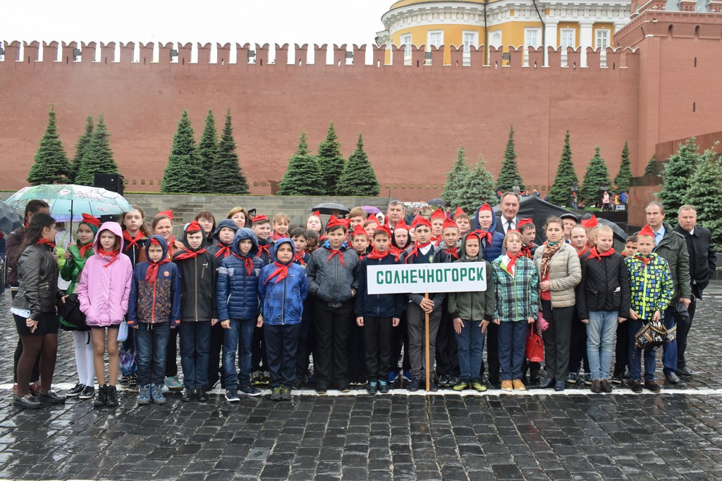 Пионерия и Ленин будут жить всегда в веках!