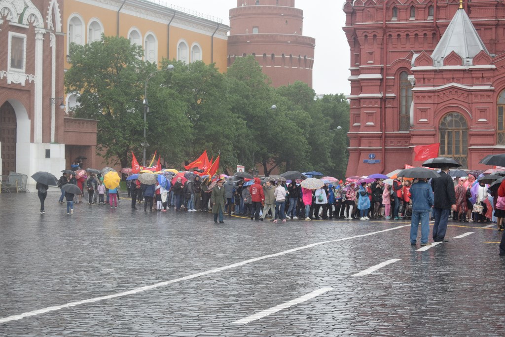 Пионерия и Ленин будут жить всегда в веках!