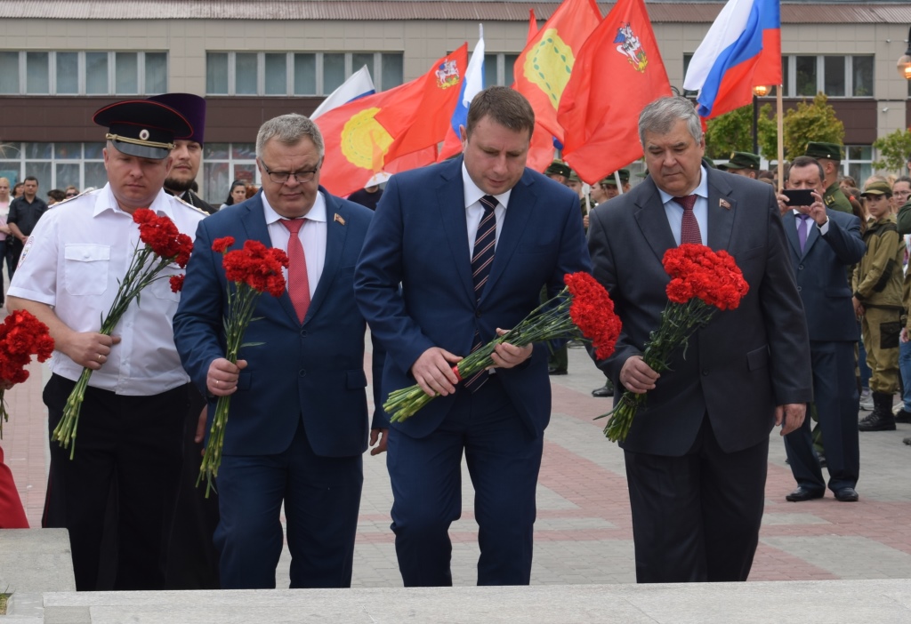 Александр Наумов принял участие во вручении паспортов юным серпуховичам