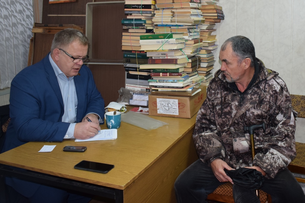 Депутат-коммунист Александр Наумов провел прием граждан в г. Серпухове