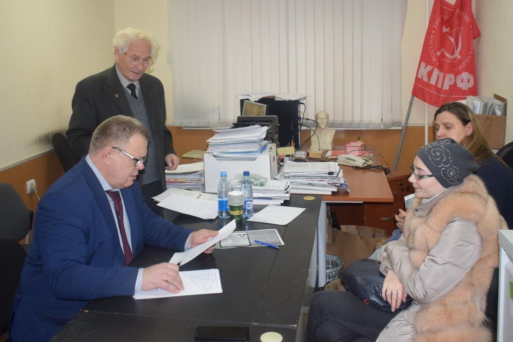 Депутат Александр Наумов провёл приём граждан в Ленинском районе и в г.о. Серпухов