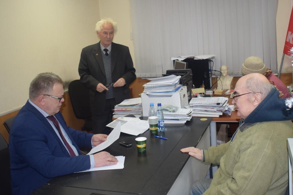 Депутат Александр Наумов провёл приём граждан в Ленинском районе и в г.о. Серпухов