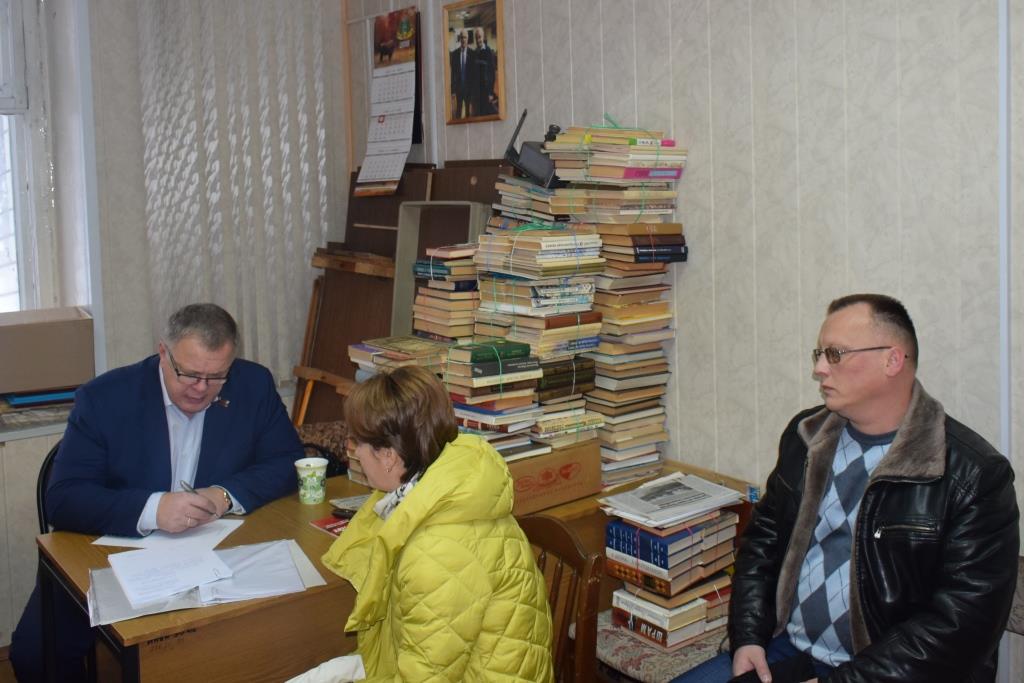 Депутат Александр Наумов провёл приём граждан в Ленинском районе и в г.о. Серпухов