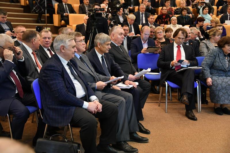 В Госдуме под председательством В.И. Кашина состоялись Парламентские слушания
