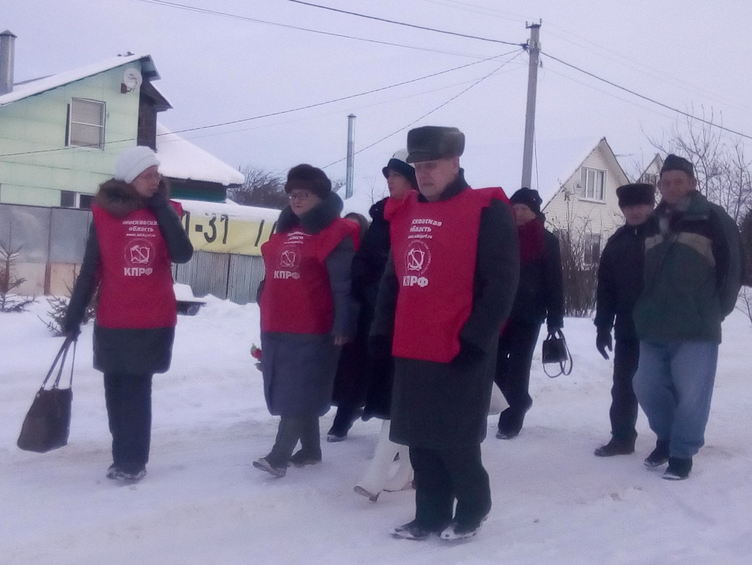 В Лотошино и Шаховской почтили память Советских солдат