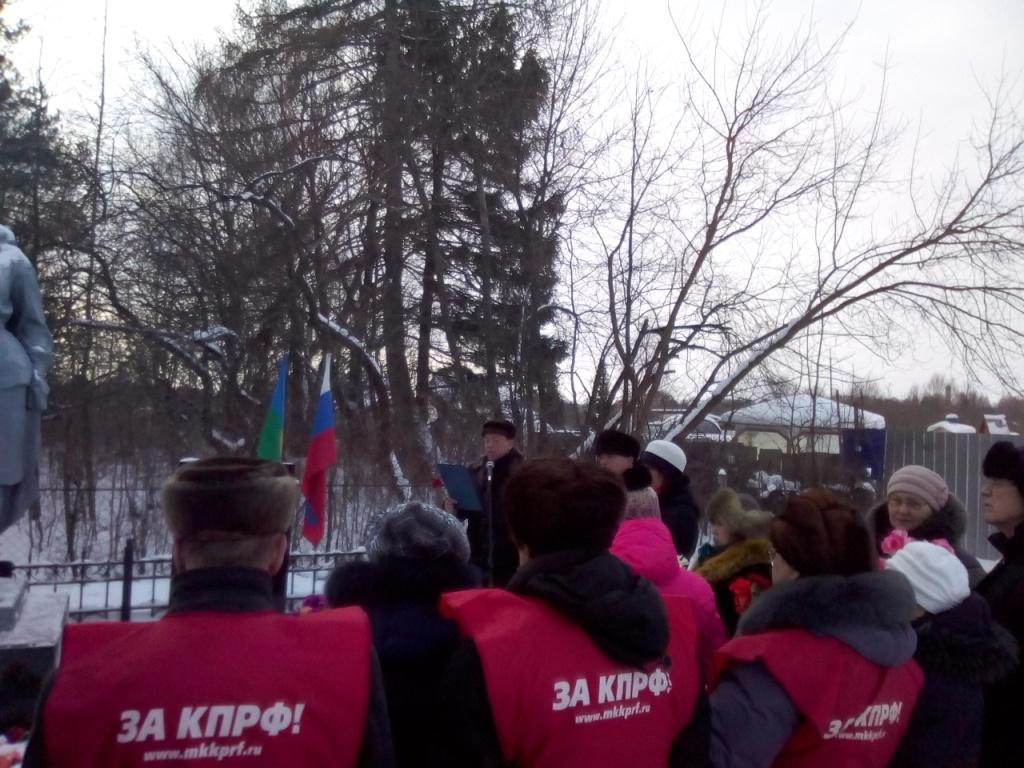 В Лотошино и Шаховской почтили память Советских солдат