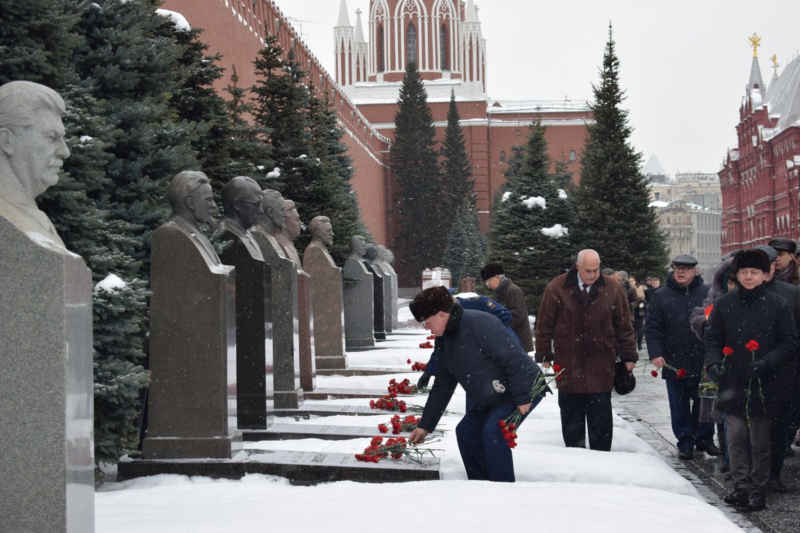 Г.А. Зюганов о В.И. Ленине: Это гениальный мыслитель, политик, стратег и тактик