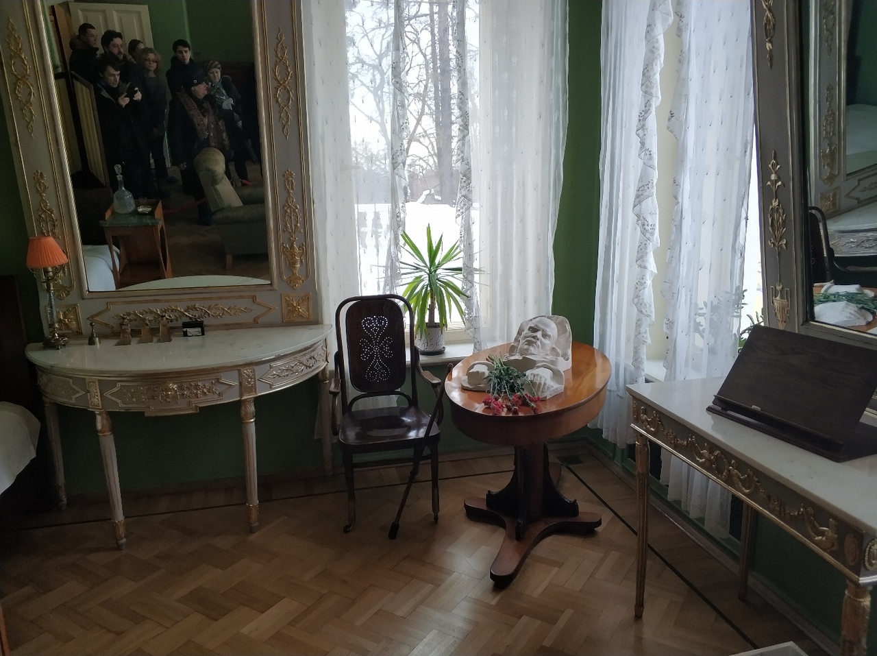 В Ленинском районе почтили память В.И. Ленина