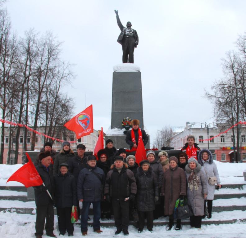 Ленин и сейчас живее всех живых!