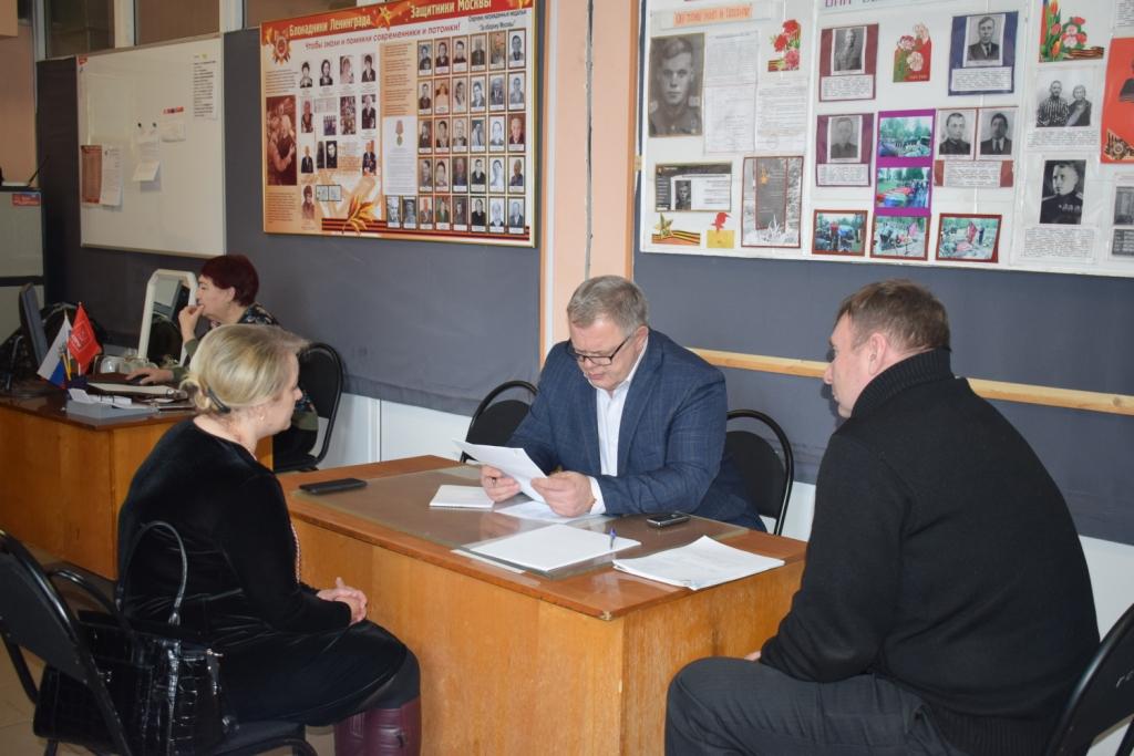 Александр Наумов провёл приём граждан в г.о. Озёры и встретился с Главой округа
