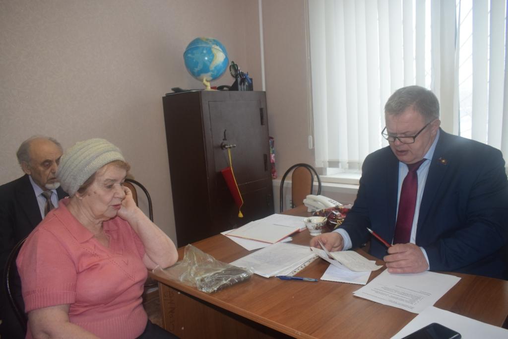 Александр Наумов провёл приём граждан в г.о. Домодедово