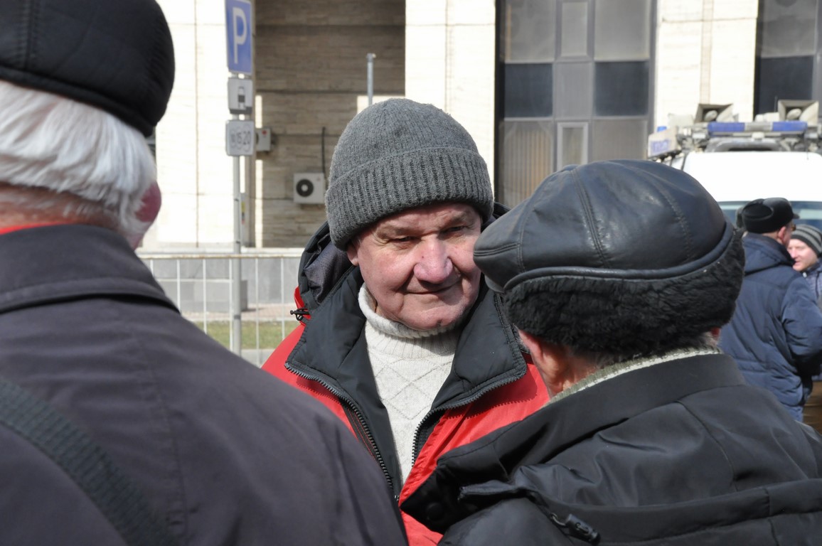 «Человеку труда – достойную жизнь!»