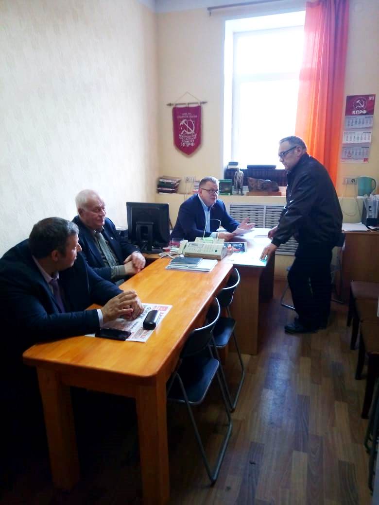 Депутат Мособлдумы Александр Наумов провел прием граждан в Кашире