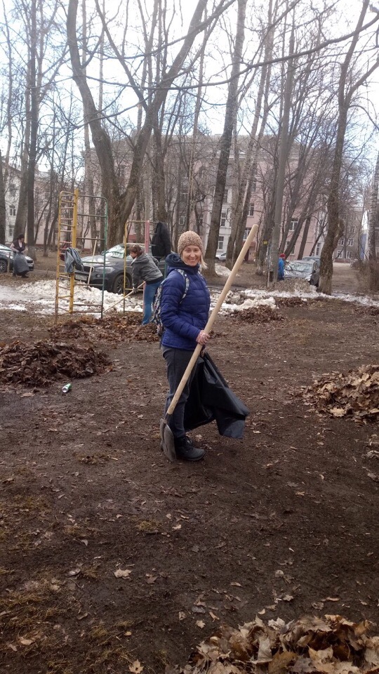 Коммунисты Королёва провели субботник в историческом квартале города