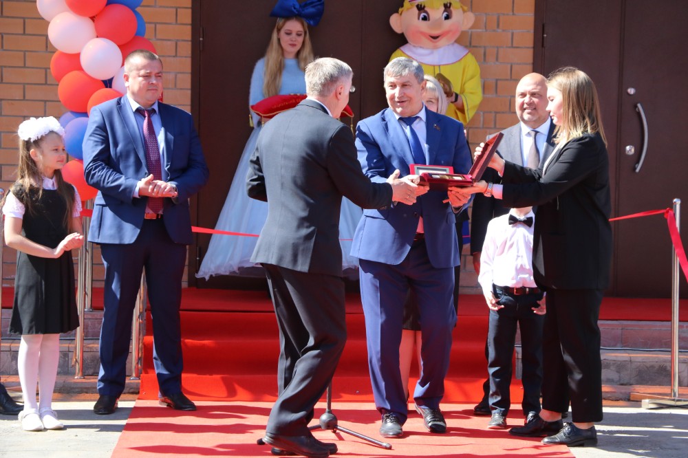 Открылась новая школа в Лотошино