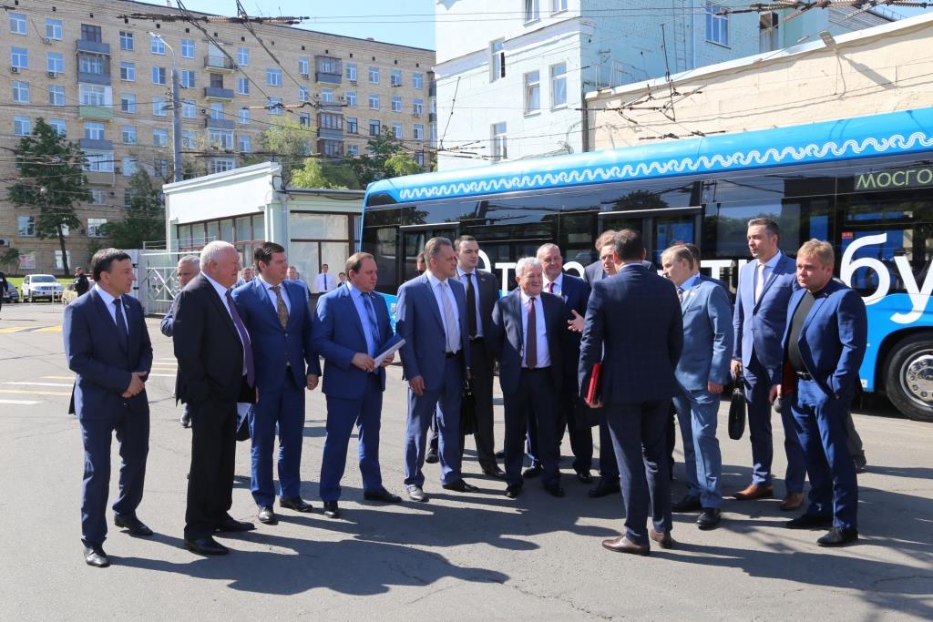 Михаил Авдеев: Электробусы завоевывают Москву и Подмосковье