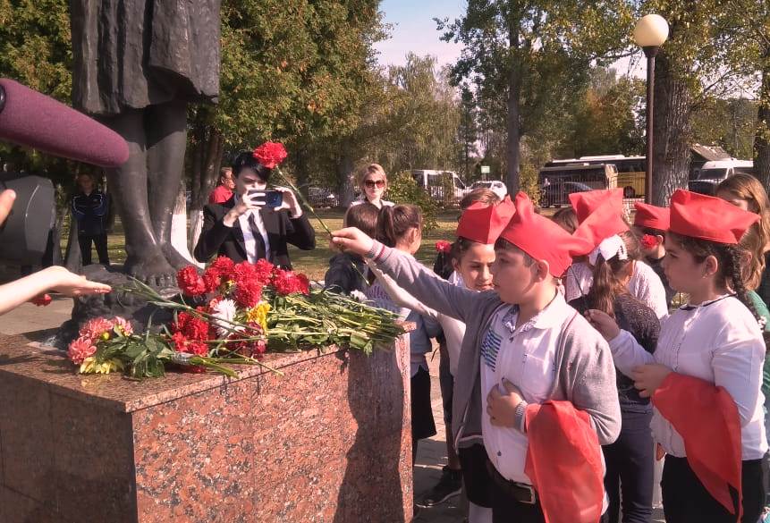 Светлой памяти верны