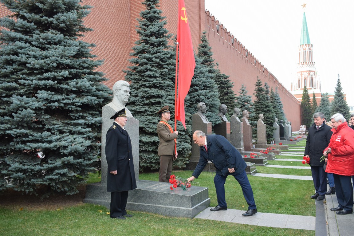 Г.А. Зюганов: Комсомол – наша общая судьба!