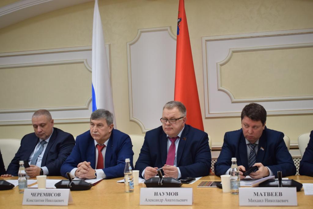 Александр Наумов выступил с докладом на научно-практической конференции в Мособлдуме