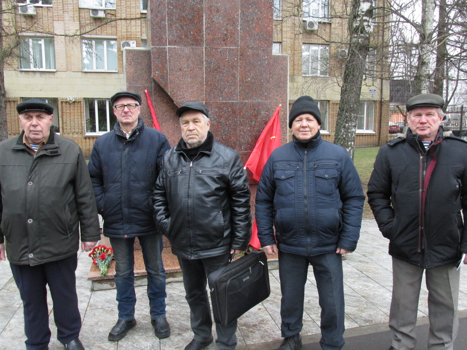 Союз советских офицеров, КПРФ и молодежь Можайска отмечает 98 лет Памяти В.И. Ленина