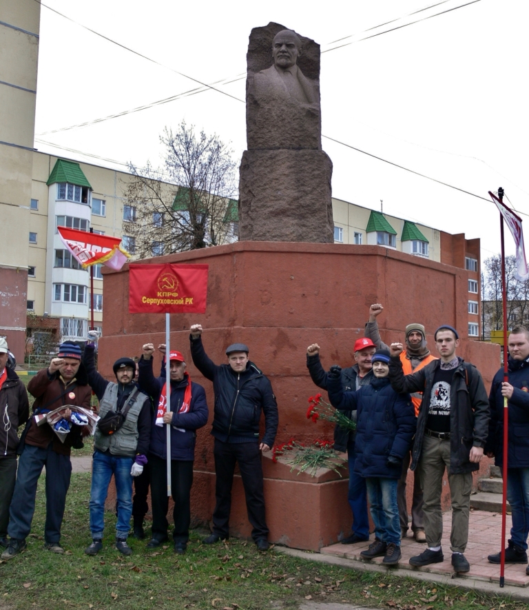 Кто ж его посадит? Он же памятник!