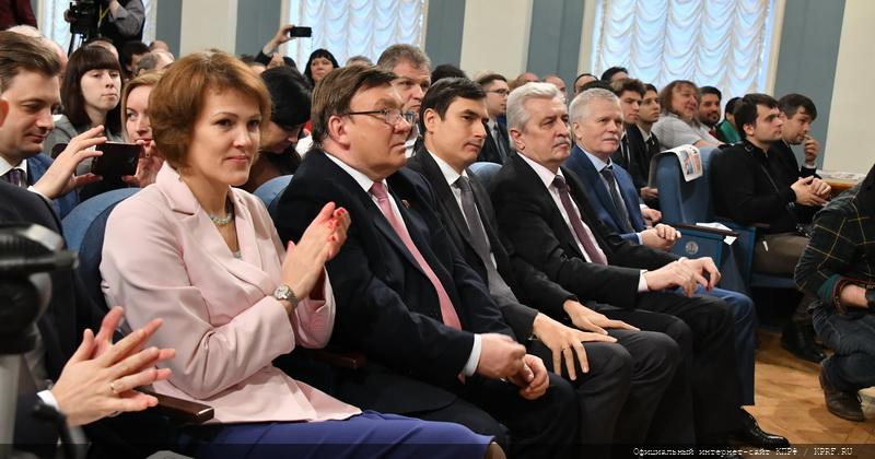 Нет - Конституции президентского самовластья!