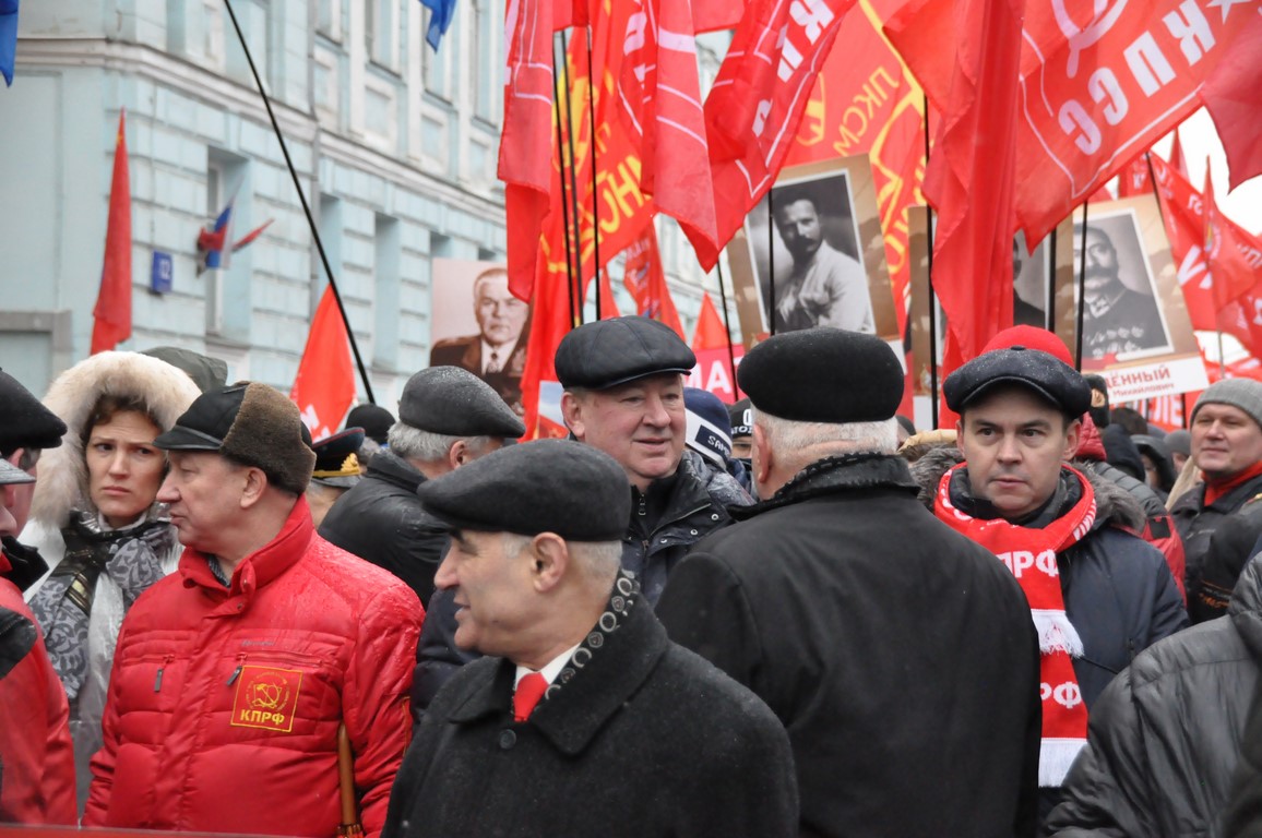 «Ни шагу назад!» Шествие и митинг в Москве