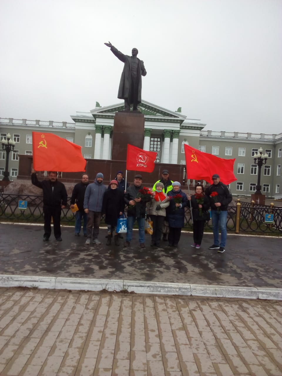 Ступинский ГК КПРФ чтит память о Ленине