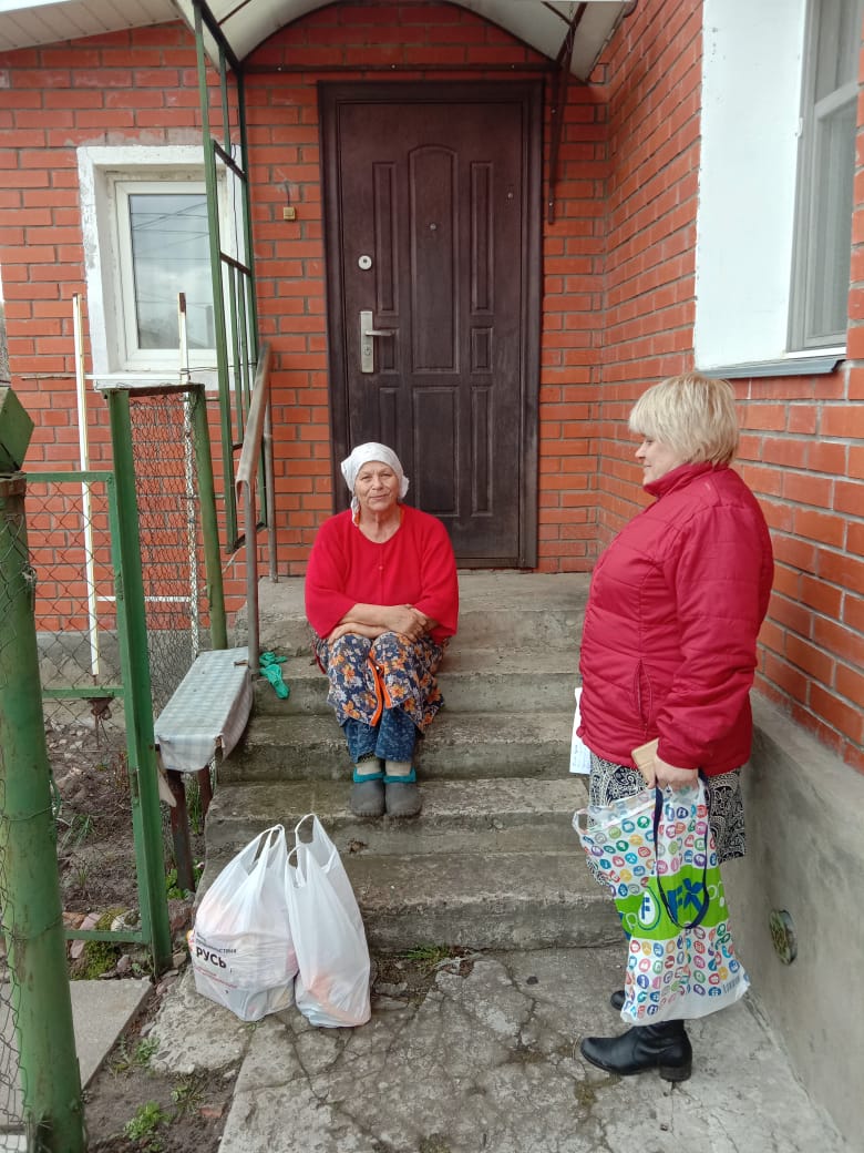Коммунисты г.о. Озёры поздравляют ветеранов и помогают нуждающимся
