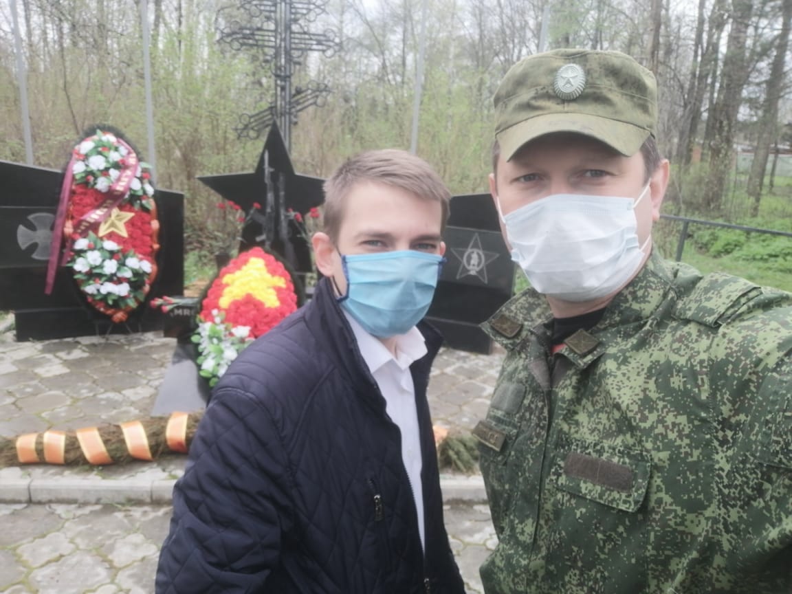 Коммунисты Сергиева Посада возложили венки
