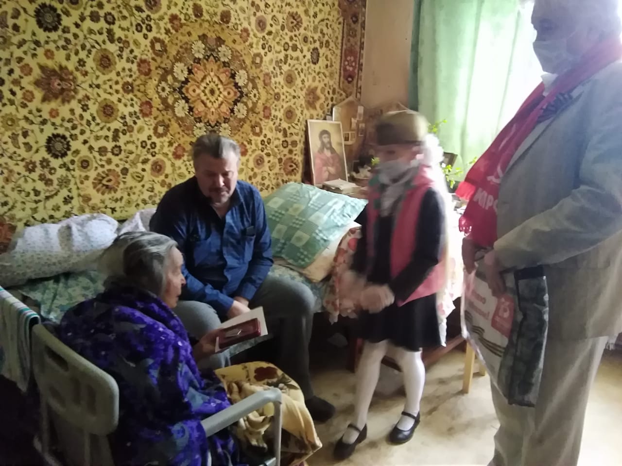 С Днём Победы, товарищи!