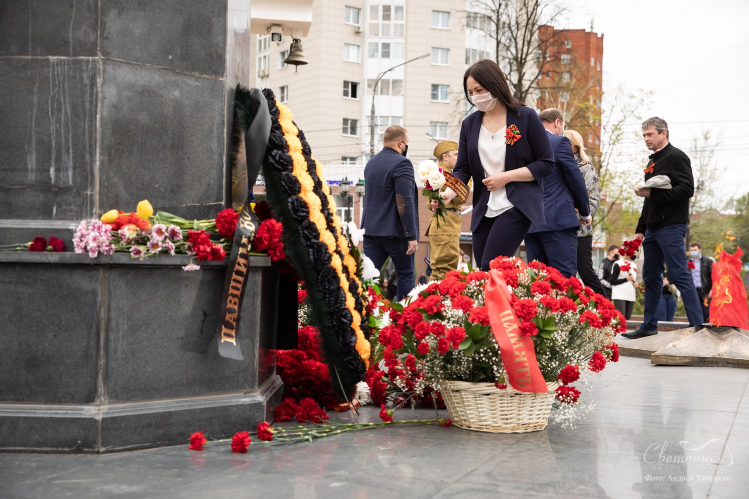 Пушкинские коммунисты поздравили земляков с Днём Победы