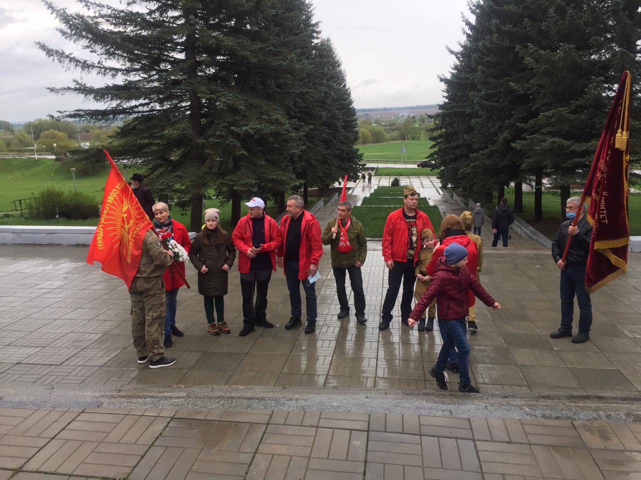Протвинские коммунисты отметили День Победы