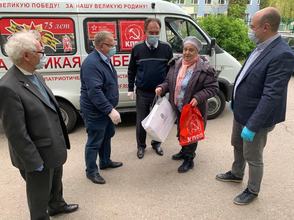 МК КПРФ ежедневно оказывает помощь нуждающимся, в рамках акции «Своих не бросаем»
