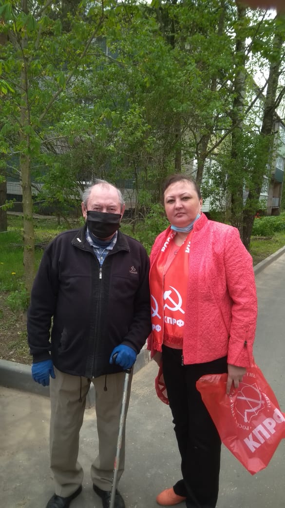 Лотошинские коммунисты своих не бросают