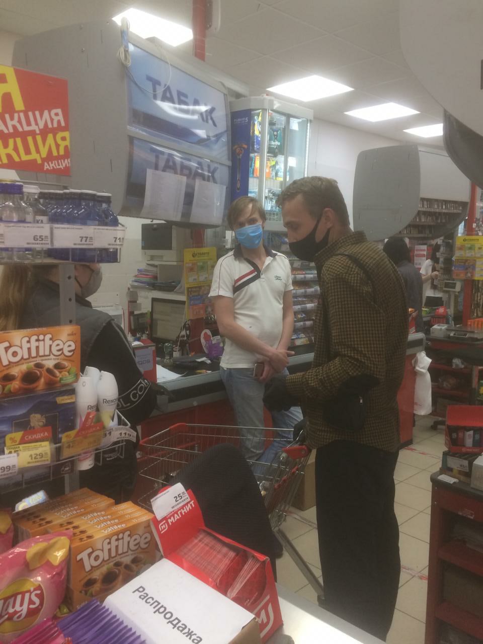 Королёвские коммунисты стоят на страже качества продуктов в городе