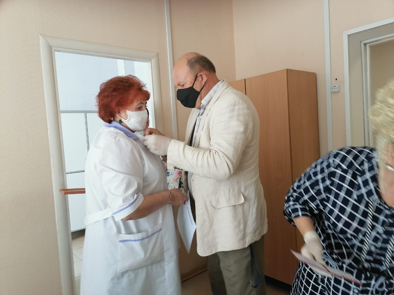 Орехово-Зуевские коммунисты чествуют медицинских работников