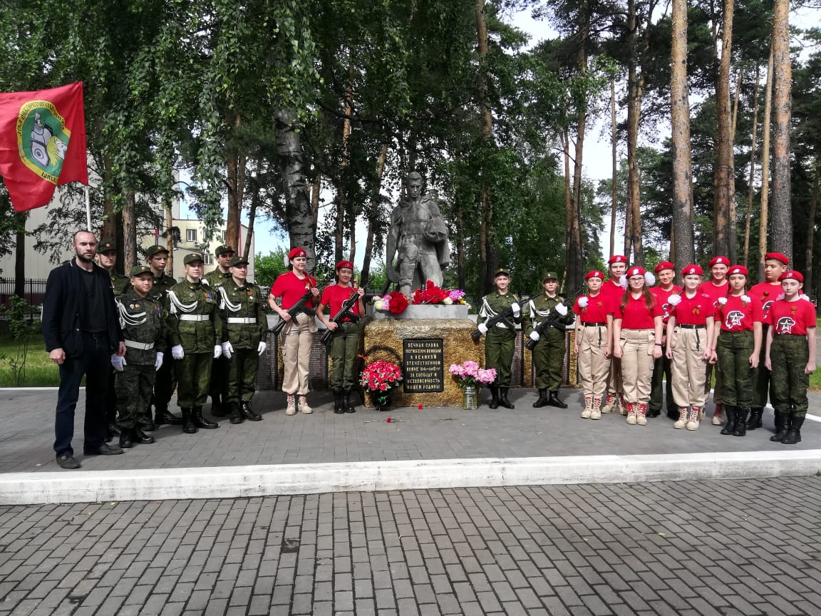 Люберецкие коммунисты почтили память погибших