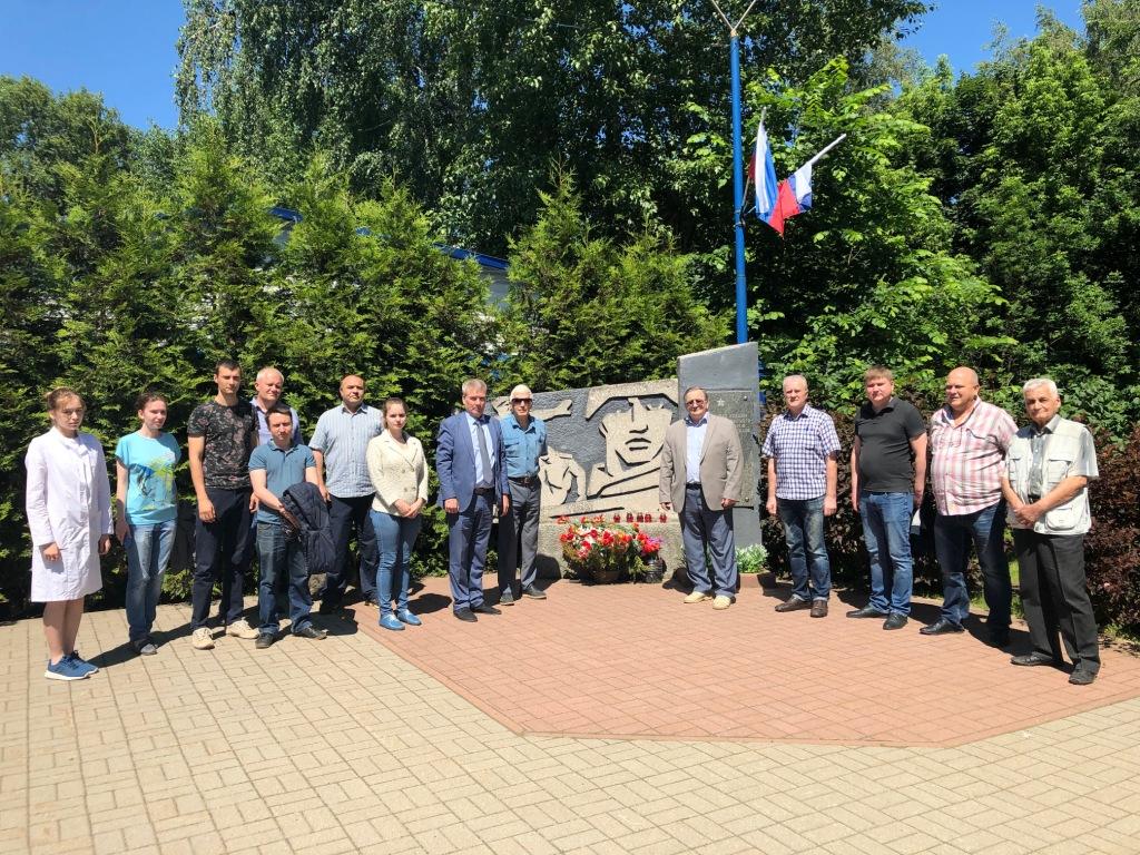 Люберецкие коммунисты почтили память погибших
