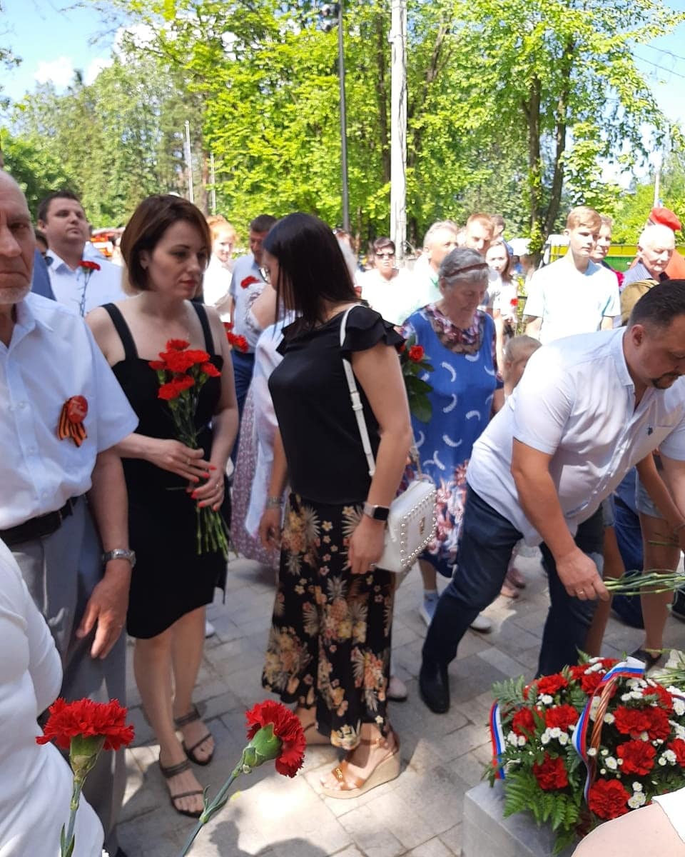 Пушкинские коммунисты приняли участие в открытии памятника