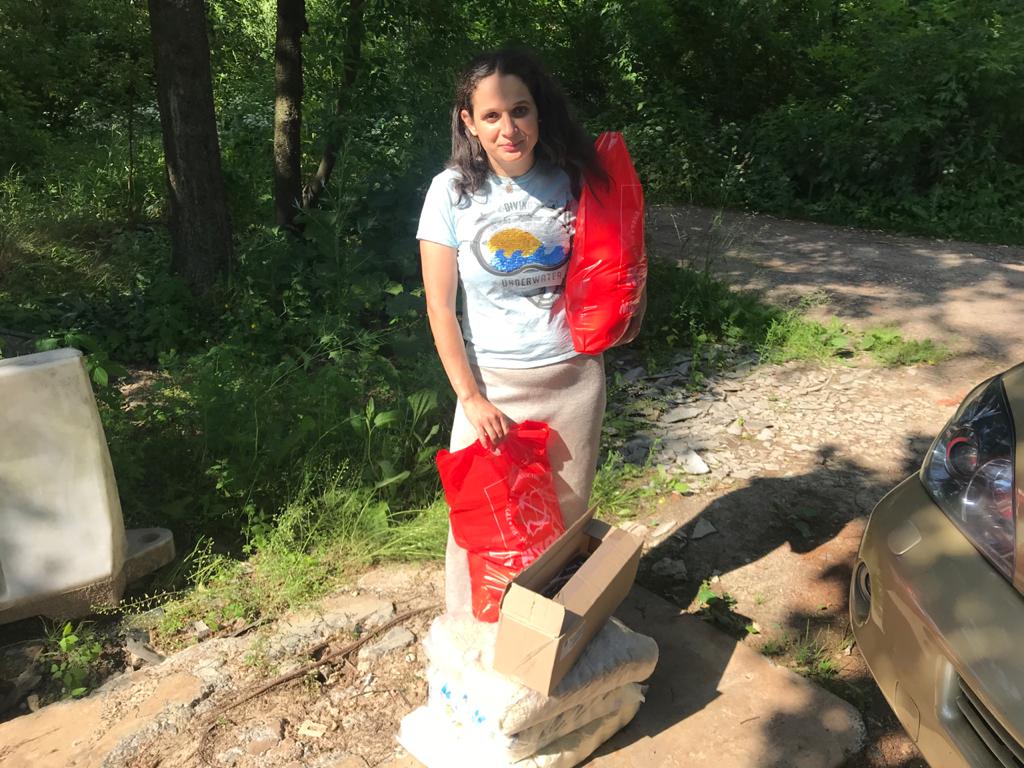 Солнечногорские коммунисты помогают нуждающимся