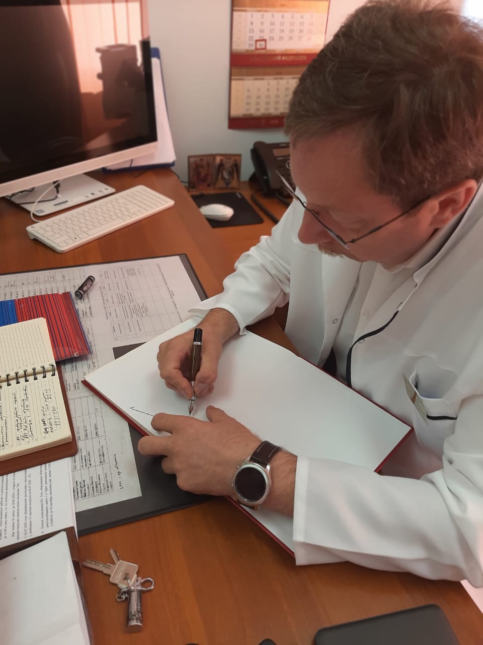 Александр Наумов: «Берегите себя, доктора! Спасибо вам за тот подвиг, который вы совершили в борьбе с Covid-19!»