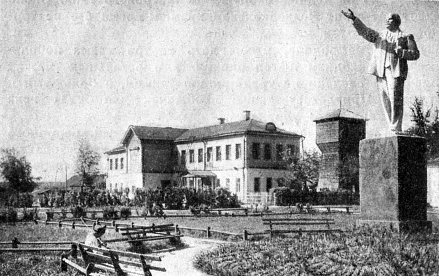 Возрождение Ленинских мест