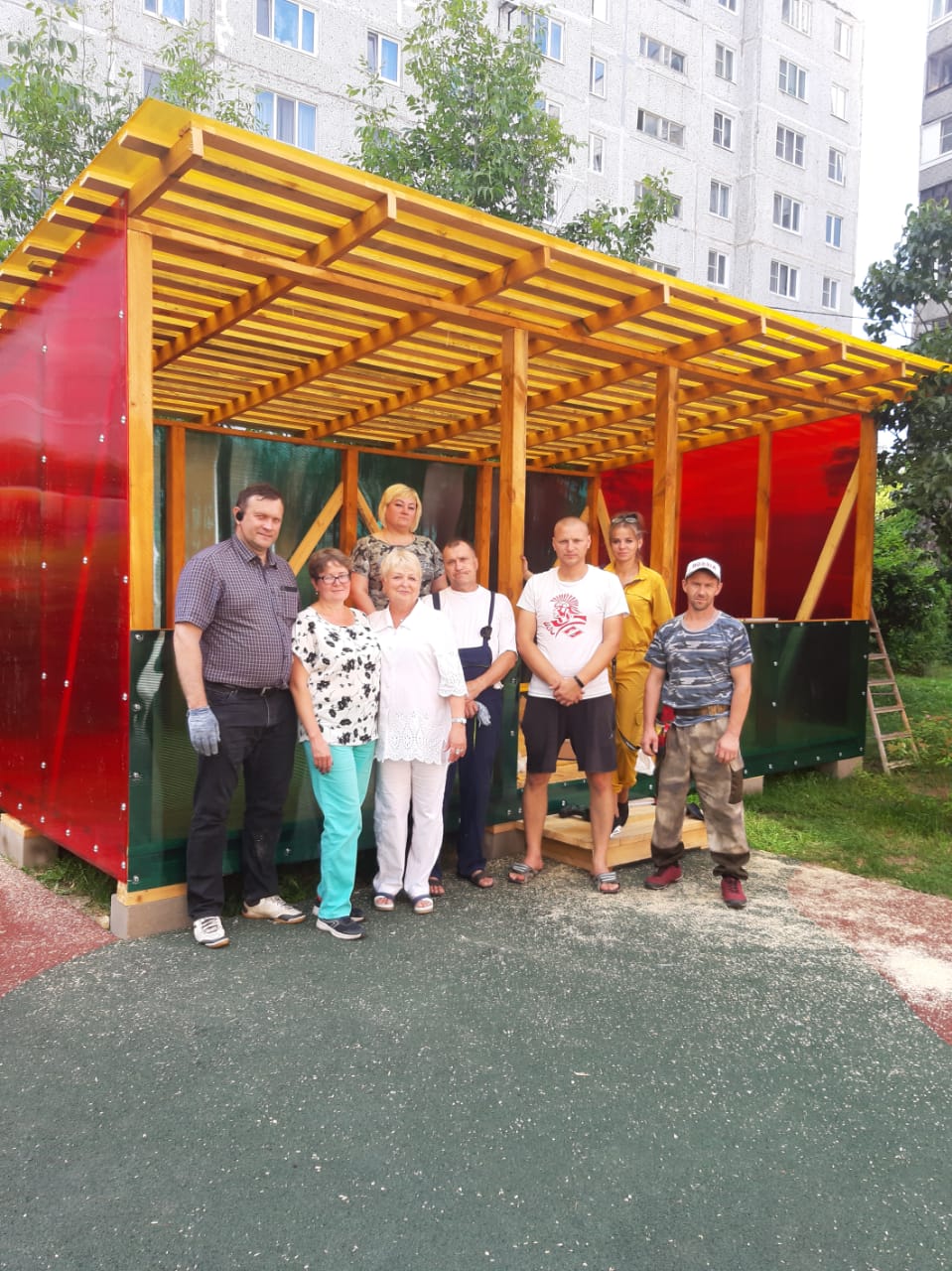 Подарок детям - в День строителя!