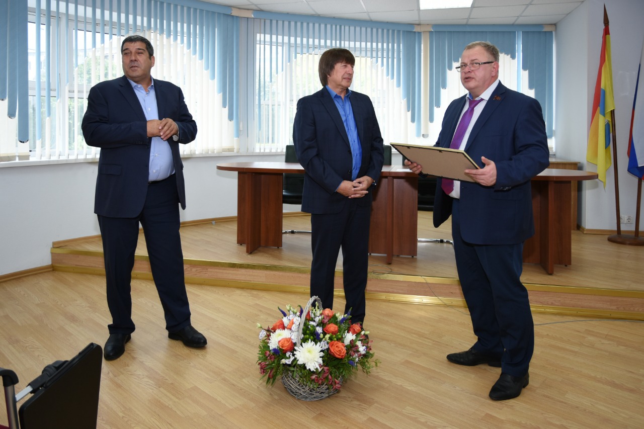 Депутат-коммунист Александр Наумов: «Социально-ориентированный опыт работы ООО ПКФ «Гюнай», необходимо пропагандировать и распространять по всей Московской области и России»