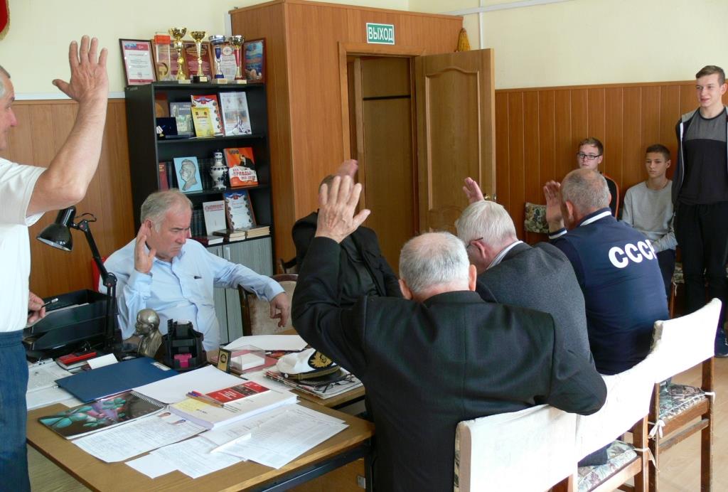 Ленин! Партия! Комсомол!