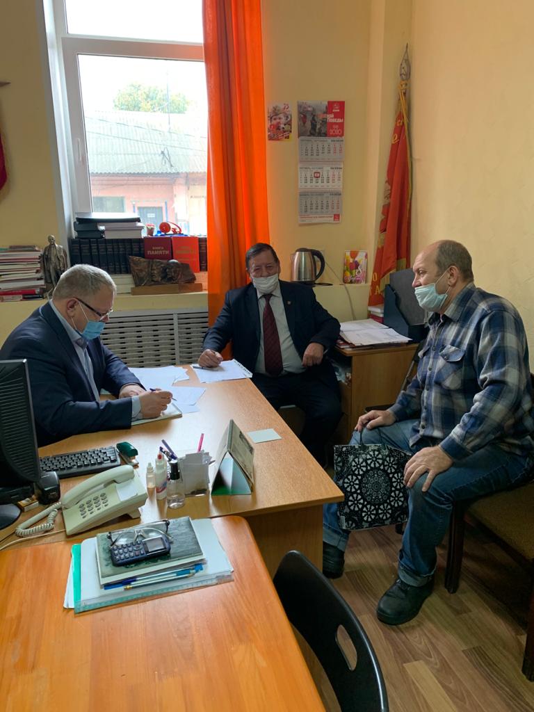 Депутат-коммунист Александр Наумов, в региональную неделю, провел прием граждан в шести городских округах Подмосковья