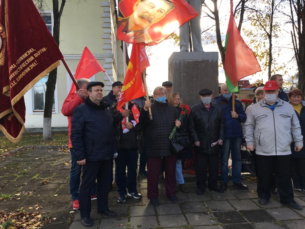 Коммунисты Рузы отметили 103-ю годовщину Великой Октябрьской социалистической революции